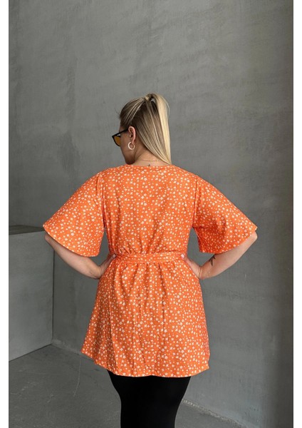 Büyük Beden Kısa Kollu V Yaka Önü Bağlama Detaylı Bluz 97-40