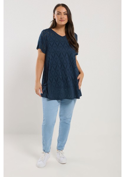 Büyük Beden V Yaka Kısa Kollu Dantel Detaylı Astarsız Bluz 303263 fiyatları