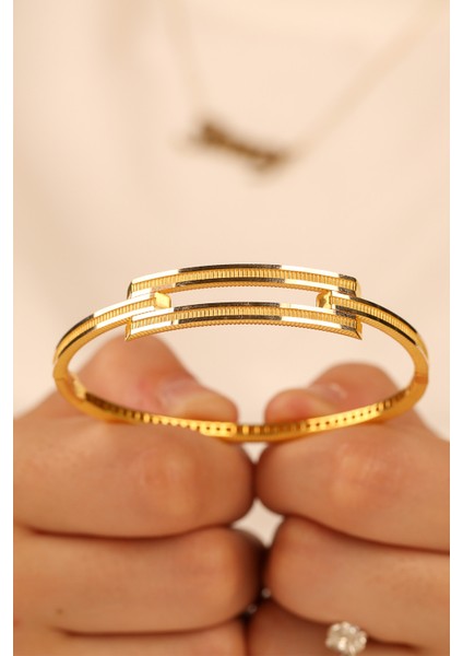 Ajda Kaburga Kelepçe Altın Bilezik CGKKLP0193