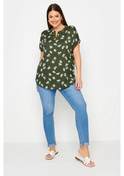 Büyük Beden V Yaka Kısa Kollu Çiçek Desenli Bluz 321705 fiyatları