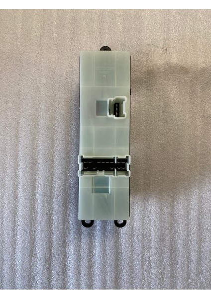 Nissan Qashqaı Sol Ön Cam Düğmesi 25401-BB65B fiyatları