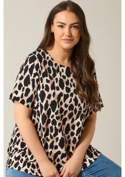 Büyük Beden Kısa Kollu Bisiklet Yaka Leopar Desenli Bluz 616006