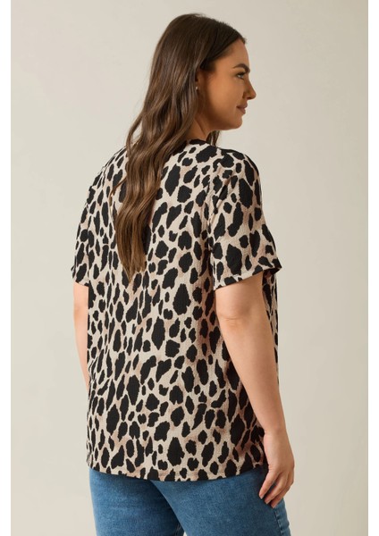 Büyük Beden Kısa Kollu Bisiklet Yaka Leopar Desenli Bluz 616006 fırsatları