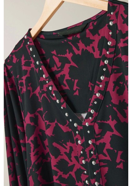 Büyük Beden V Yaka Uzun Kollu Taş Detaylı Desenli Bluz 615713