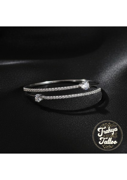 Zirkon Taşlı Su Yolu 2 Sıra Kadın Çelik Kelepçe Bileklik Paslanmaz fiyatları
