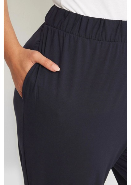 Büyük Beden Paçası ve Beli Lastik Detaylı Cepli Jogger Pantolon 303210 indirimleri