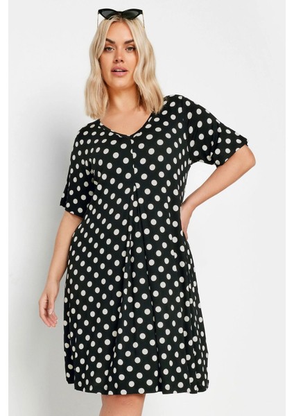 Büyük Beden V Yaka Önü Pliseli Puantiye Desenli Kısa Elbise 303167 fiyatları