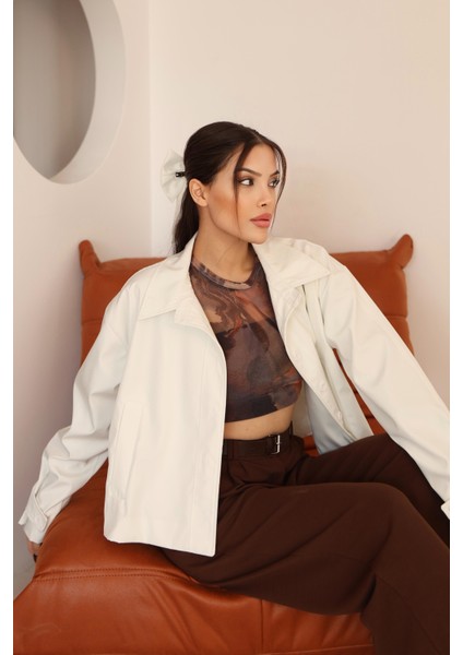 Kadın Beyaz Kısa Oversize Trençkot fiyatları