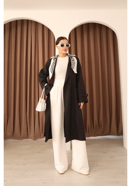 Kadın Siyah Fular Detaylı Kuşaklı Uzun Trençkot