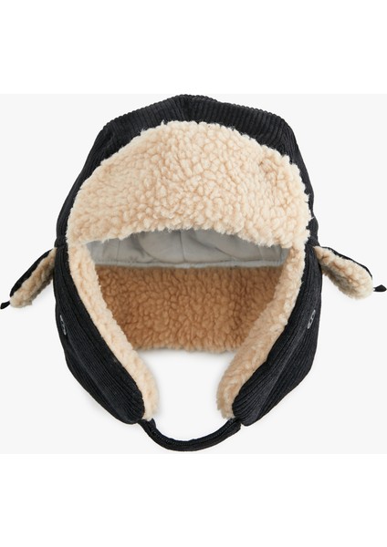 Peluş Detaylı Kadife Pilot Şapka