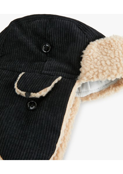 Peluş Detaylı Kadife Pilot Şapka modelleri