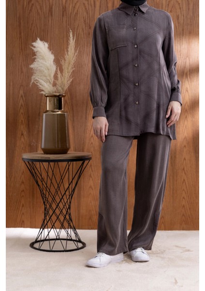 Cebi Taş Detaylı Önü Düğmeli Pantolonlu Takım - Kahve