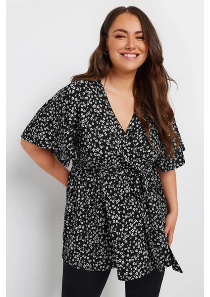 Büyük Beden V Yaka Bağlama Detaylı Desenli Kruvaze Bluz 321936 fırsatları