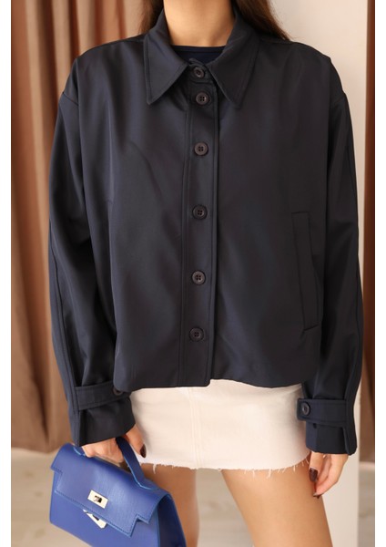 Kadın Lacivert Kısa Oversize Trençkot fırsatları