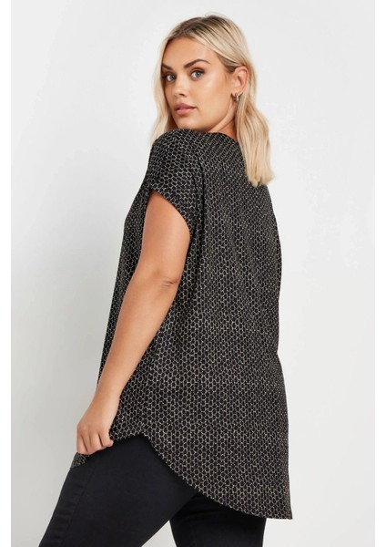 Büyük Beden V Yaka Kısa Kollu Desenli Bluz 303530