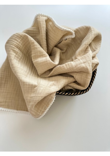 Ponpon Kenarlı Bej Müslin Battaniye fiyatları