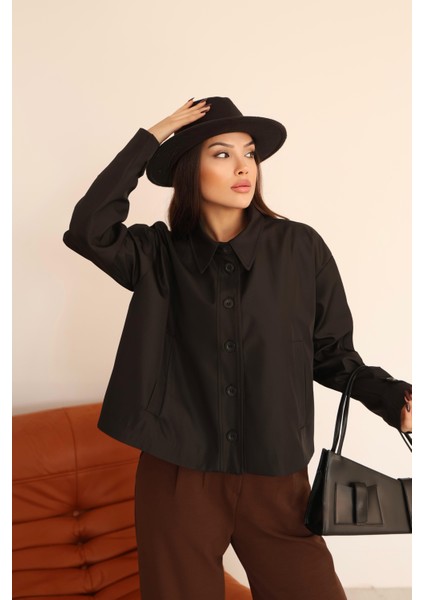 Kadın Siyah Kısa Oversize Trençkot modelleri