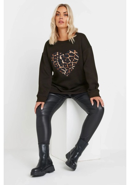 Büyük Beden Uzun Kollu Bisiklet Yaka Leopar Kalp Baskılı Sweatshirt 303752 fırsatları