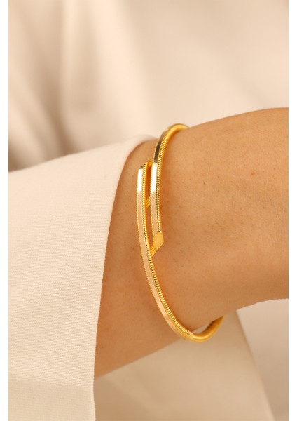 Ajda Kaburga Kelepçe Altın Bilezik CGKKLP0195