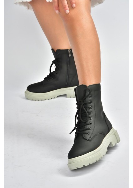 V973192401 Siyah/gri Nubuk Kalın Tabanlı Postal Bot modelleri