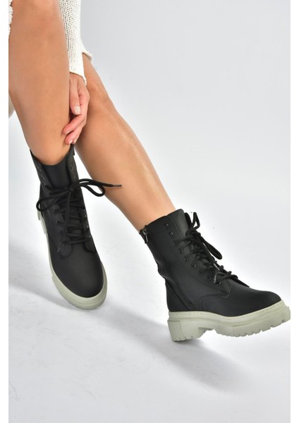 V973192401 Siyah/gri Nubuk Kalın Tabanlı Postal Bot fırsatları