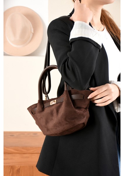 Kadın Kilit Detaylı Süet Mini Çanta fiyatları