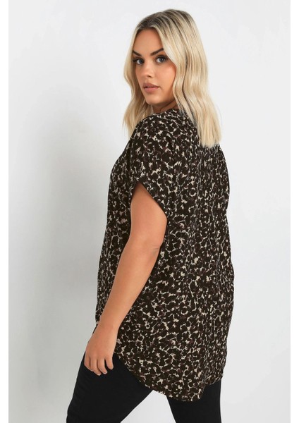 Büyük Beden Çentik Yaka Kısa Kollu Leopar Desenli Bluz 322198 indirimleri