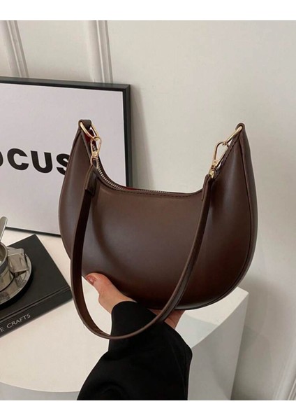 Ay Dizaynlı Günlük Şık Tasarımlı Kadın Koltuk Altı Baget Çanta