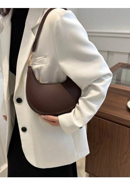 Ay Dizaynlı Günlük Şık Tasarımlı Kadın Koltuk Altı Baget Çanta modelleri