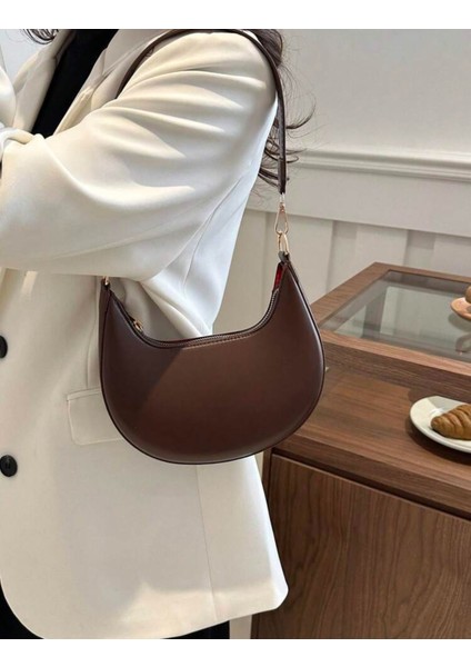 Ay Dizaynlı Günlük Şık Tasarımlı Kadın Koltuk Altı Baget Çanta fırsatları