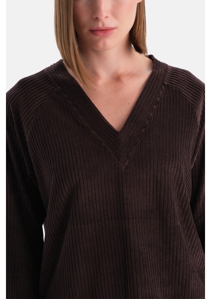 Koyu Kahve V Yaka Uzun Kollu Kadife Sweatshırt indirimleri