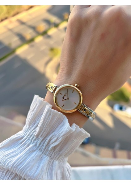 Çelik Kasa ve Kordon 5 Atm Suya Dayanıklı 2 Yıl Garantili Kadın Kol Saati DKNY.0065.1 modelleri