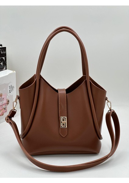 Demir Toka Kemerli Çift Askılı Makyaj Çantalı Zarif Suni Deri Kadın El ve Omuz Çantası