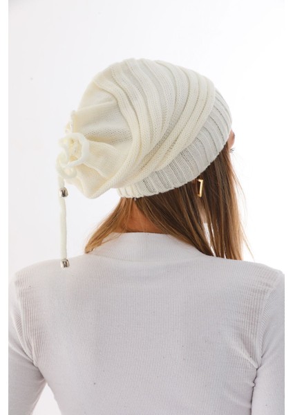 Kadın Ipli Ekru Bere fırsatları