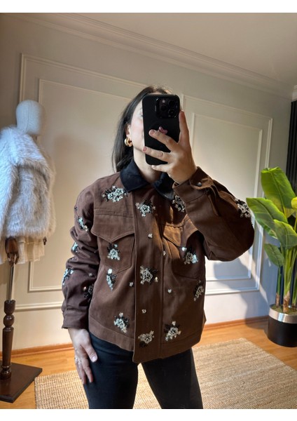 Nakış Işlemeli Gabardin Ceket indirimleri