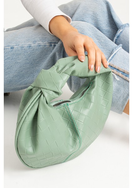 Kadın Mini Baget Dügüm Detaylı Fermuarlı El Çanta Örgü Desenli fiyatları