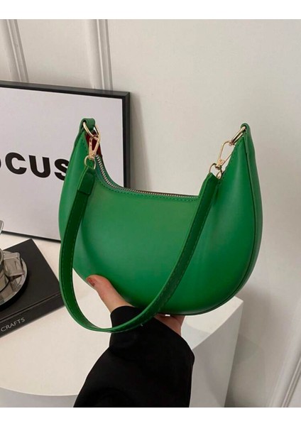 Ay Dizaynlı Günlük Şık Tasarımlı Kadın Koltuk Altı Baget Çanta