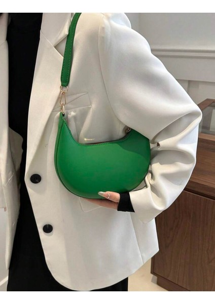 Ay Dizaynlı Günlük Şık Tasarımlı Kadın Koltuk Altı Baget Çanta modelleri