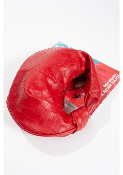 Kadın Mini Baget Dügüm Detaylı Fermuarlı El Çanta Örgü Desenli fırsatları