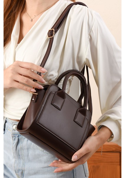 Kutu Üç Gözlü El ve Omuz Çantası modelleri