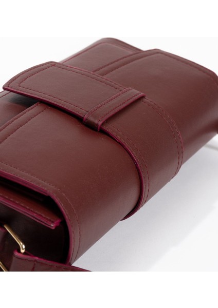 Şık Tasarımlı Klasik Stil Baget Çapraz Çanta