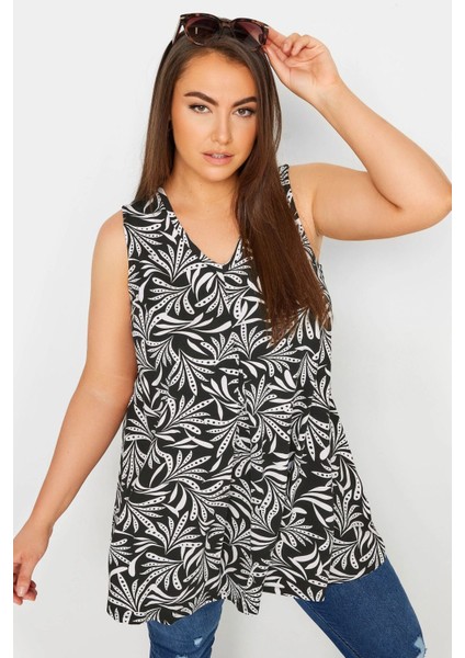 Büyük Beden Kolsuz V Yaka Desenli Likralı Bluz 321734