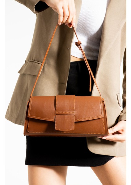 Şık Tasarımlı Klasik Stil Baget Çapraz Çanta