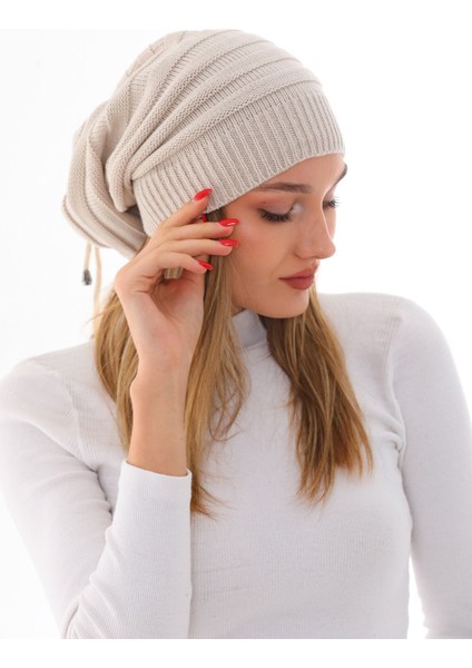 Kadın Ipli Taş Bere