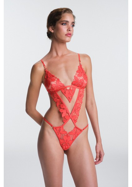 Mercan Oden Dantelli Balensiz Kapsız Body fiyatları