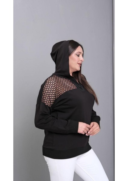 Kadın Büyük Beden Taş Detaylı V Yaka Kapüşonlu Omuz Kafes File Detaylı Viskon Sweatshirt Siyah fırsatları