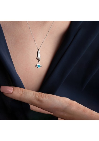 925 Ayar Gümüş El Figürü ve Sallantılı Göz Kolye fiyatları