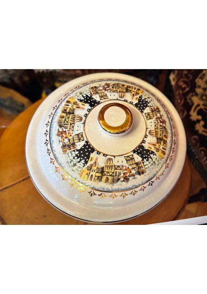 Italyan Sec Noel Temalı Kapaklı Porselen Kase 17 cm Çapında 14 cm Boyunda modelleri