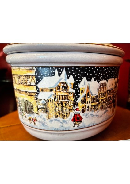 Italyan Sec Noel Temalı Kapaklı Porselen Kase 17 cm Çapında 14 cm Boyunda