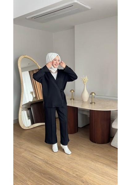 Kadın Yandan Düğmeli Kimonolu Takım- Siyah